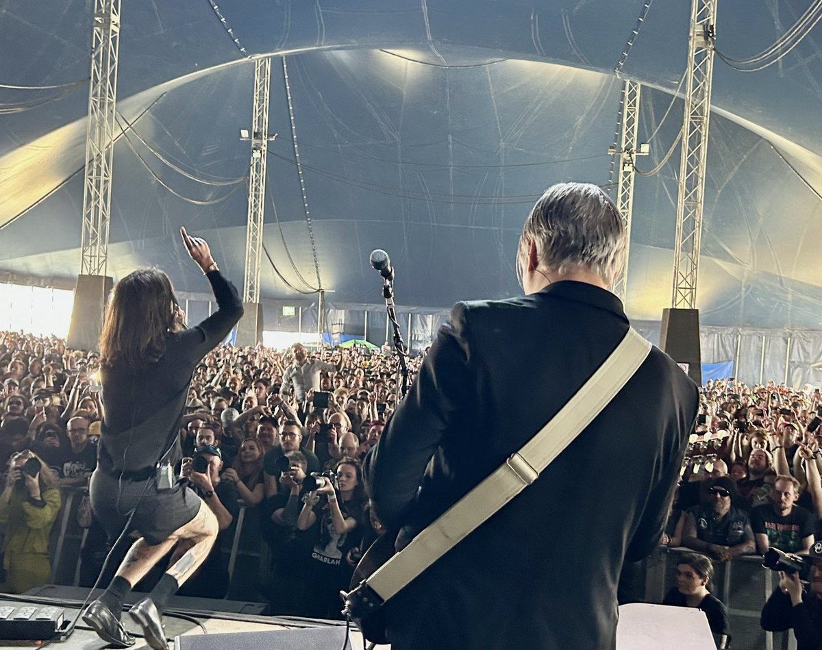 Empire State Bastard tweet media