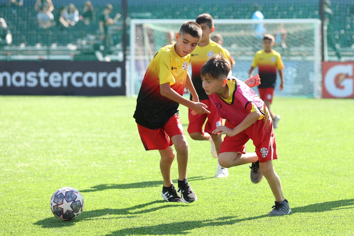 UEFA's tweet photo. ⚽ Everyone who wants to play should have access to football. 

❤️ Today at the Champions Festival in Istanbul, we've hosted games featuring local children from @SpecialOlympics and kids living with Cerebral Palsy. Thanks for joining us, everyone!

#FootbALL