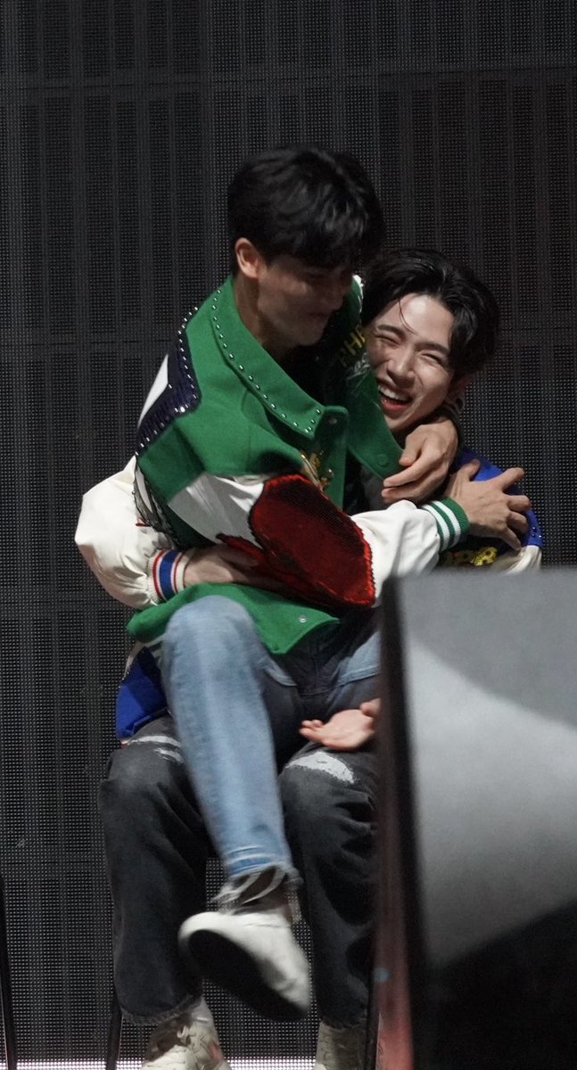taynewtaehin's tweet photo. TAYNEW I'VE HAD ENOUGH 😭🫵🏻 https://t.co/1GDYPK99VR
