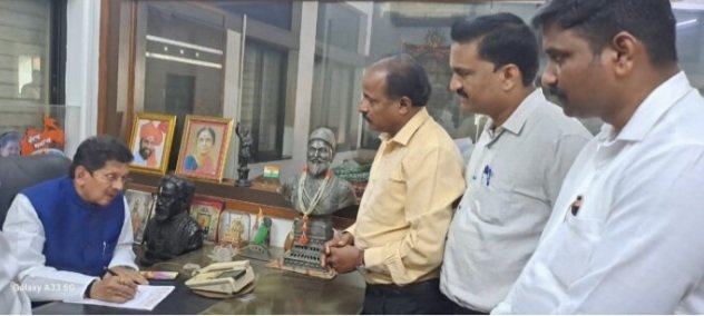Deepak Kesarkar tweet media
