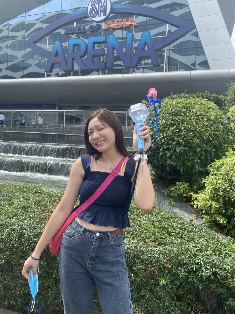 Mickelodeon29's tweet photo. Money will return but I'll never be 23 again screaming my heart out for my favorite boy group's concert 🥹🫶🏻

📌Treasure at Kpop Masterz [07.29]
📌Tomorrow x Together Act: Lovesick [10.28]
📌Seventeen Be The Sun [12.17]
📌Enhypen Manifesto [02.03] https://t.co/lhqljLvqPk