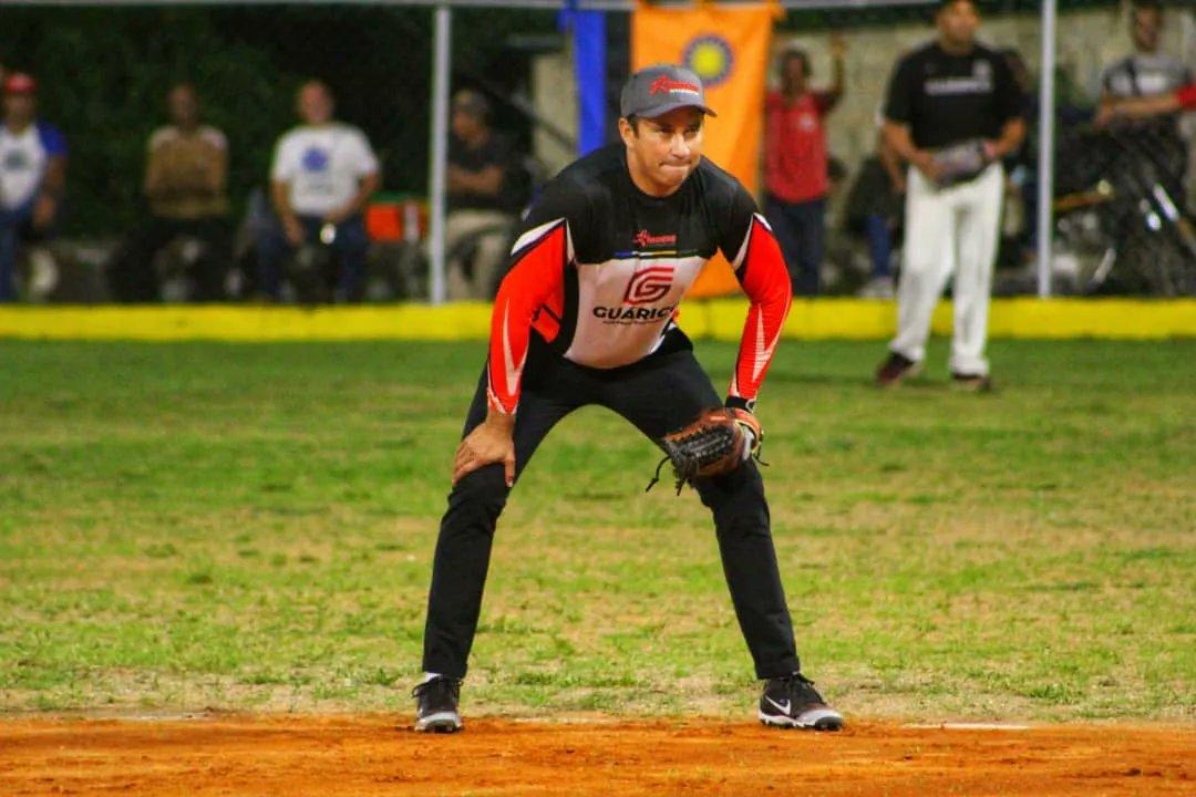 El deporte guariqueño sigue creciendo con sus infraestructuras. 

Reinauguración del Estadium Pablo Chingo Montes de la comunidad Santa Isabel de parte de nuestro Gob. <a href="/josemvasquez/">José Vásquez</a>💪🇻🇪
#VenezuelaGaranteDeLosDDHH
#EnCuerpoYAlmaPorGuarico
<a href="/NicolasMaduro/">Nicolás Maduro</a> 
<a href="/dcabellor/">Diosdado Cabello R</a>
<a href="/jorgerpsuv/">Jorge Rodríguez</a>