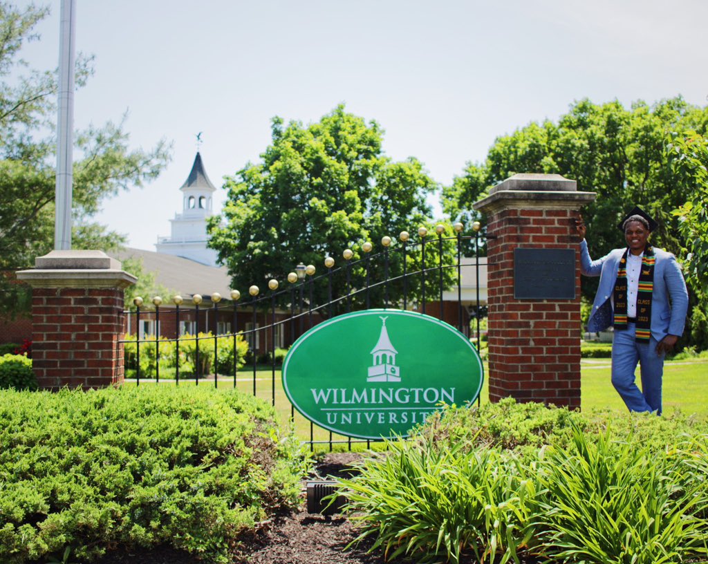 eanlewis_'s tweet image. GRAD PHOTOS 👨🏾‍🎓💫 @J_Perk_ #wilmu #college #graduate #Classof2023