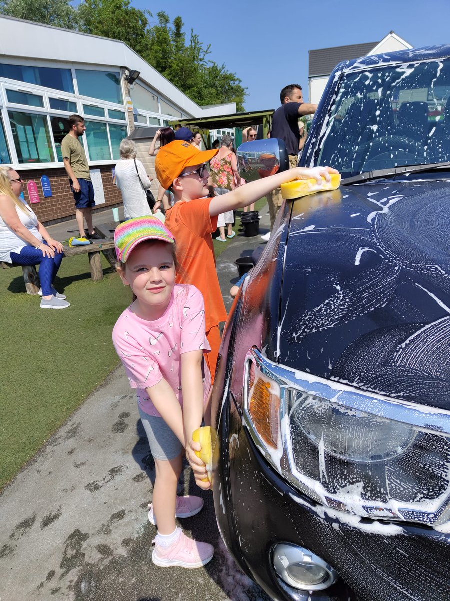 Kirkby C of E School tweet media