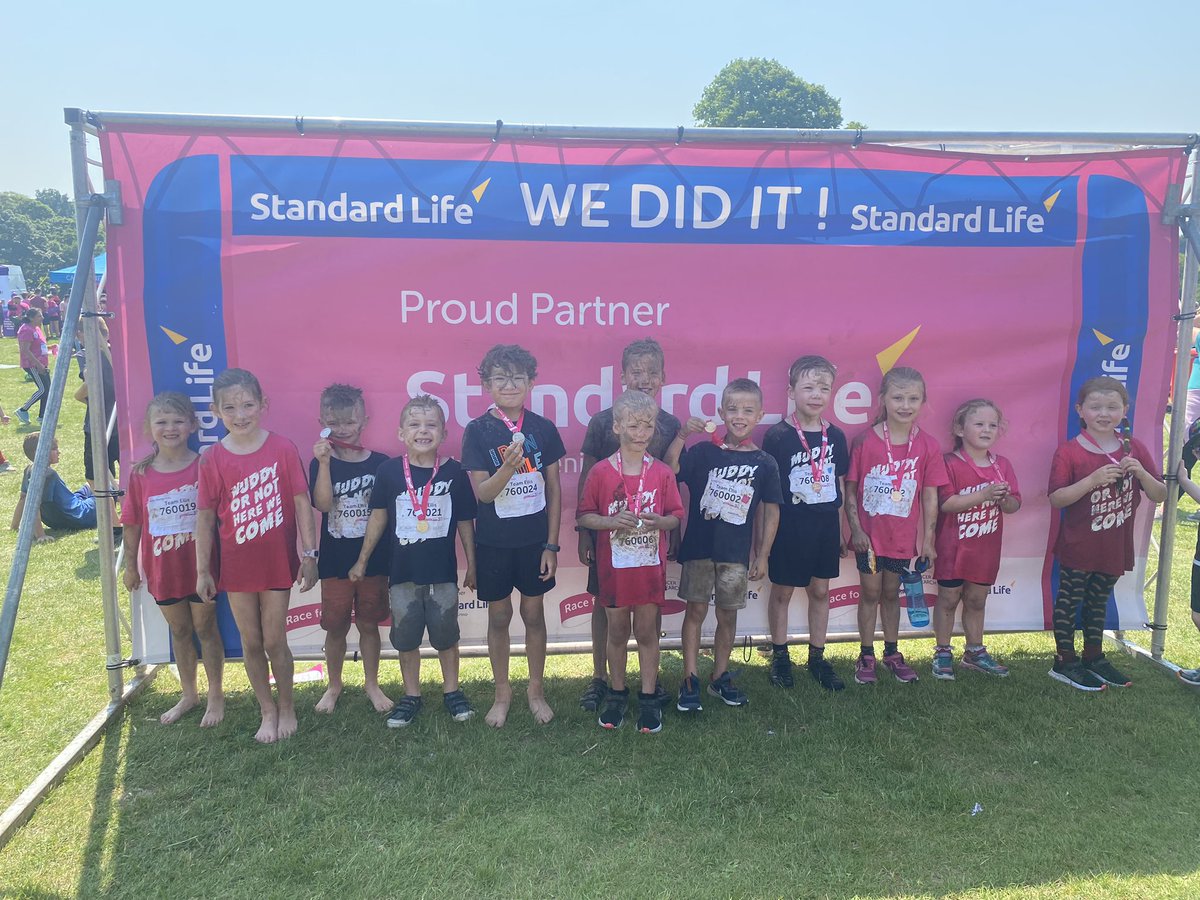 MrsHannahRSmith's tweet photo. @TheEllisY1 @TheEllisPrimary @itvcalendar @ChronOnline An amazing effort from 13 children at the Ellis, Hemingfield to raise over £2000 for @CR_UK We are so proud of you all #raceforlife #muddykids #fundraising 💕💙 #cancerresearch https://t.co/Uqx0Zdweif