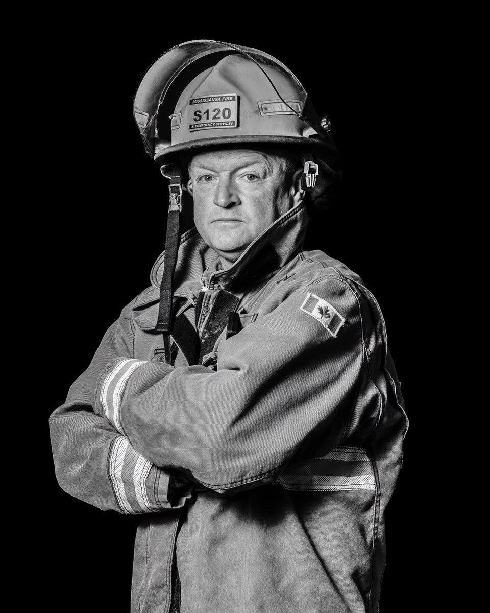 Sayers291's tweet image. Congratulations and happy retirement to Captain John Ganly. Thank you for allowing me to capture these images with your son, and my colleague, Tyler.  
@ganly95 ,@MississaugaFES 
@oakvillefire ,@oakvillepffa