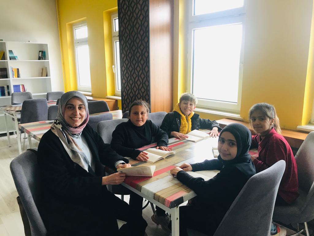 Oku/Yorum Proje çalışmasını başarı ile yürüten öğretenlerimize ve öğrenci gruplarımıza şükran hissi ile....
Okul WebHaber için lütfen tıklayınız
pazaryeriiho.meb.k12.tr/icerikler/okuy…