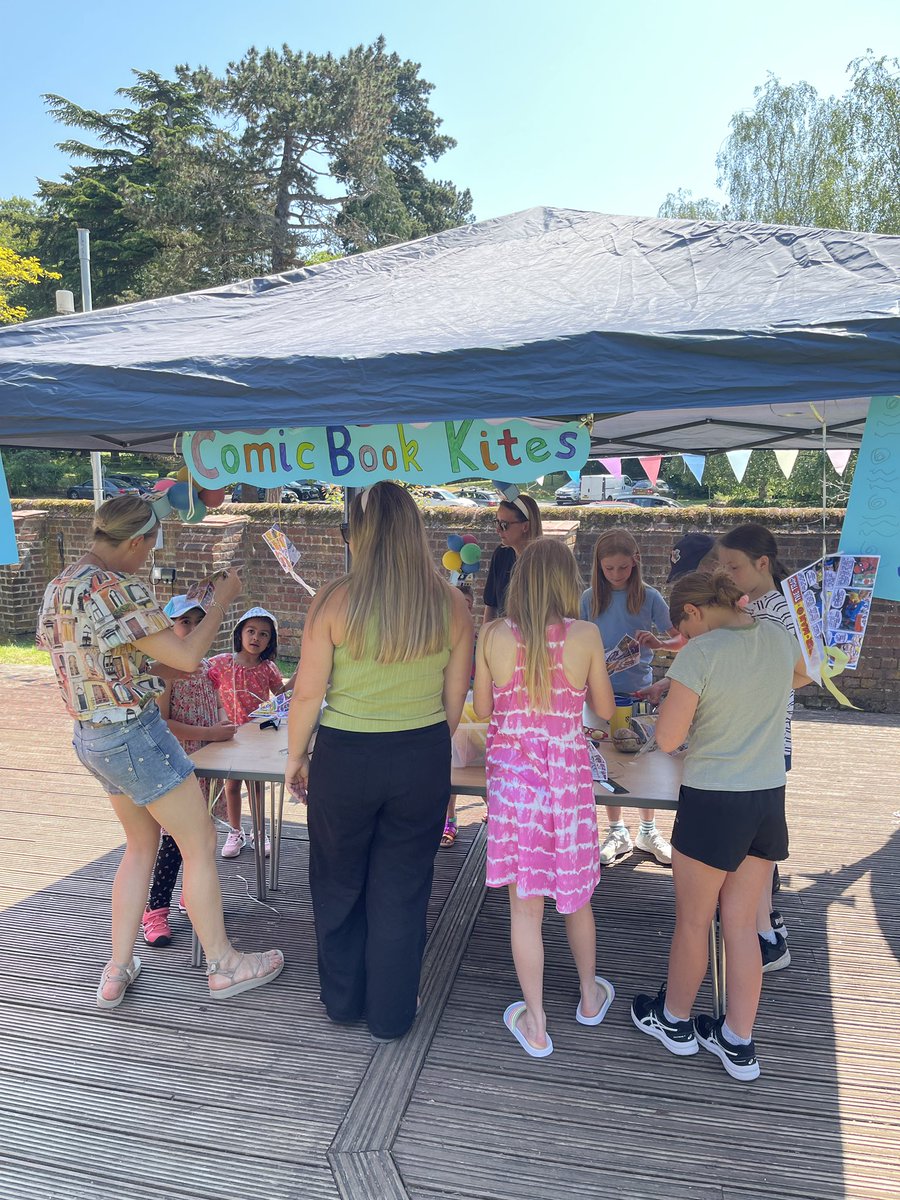 STAHSBookFest's tweet photo. Fantastic activities in the sunshine ☀️ https://t.co/rUSgL6SmJ5