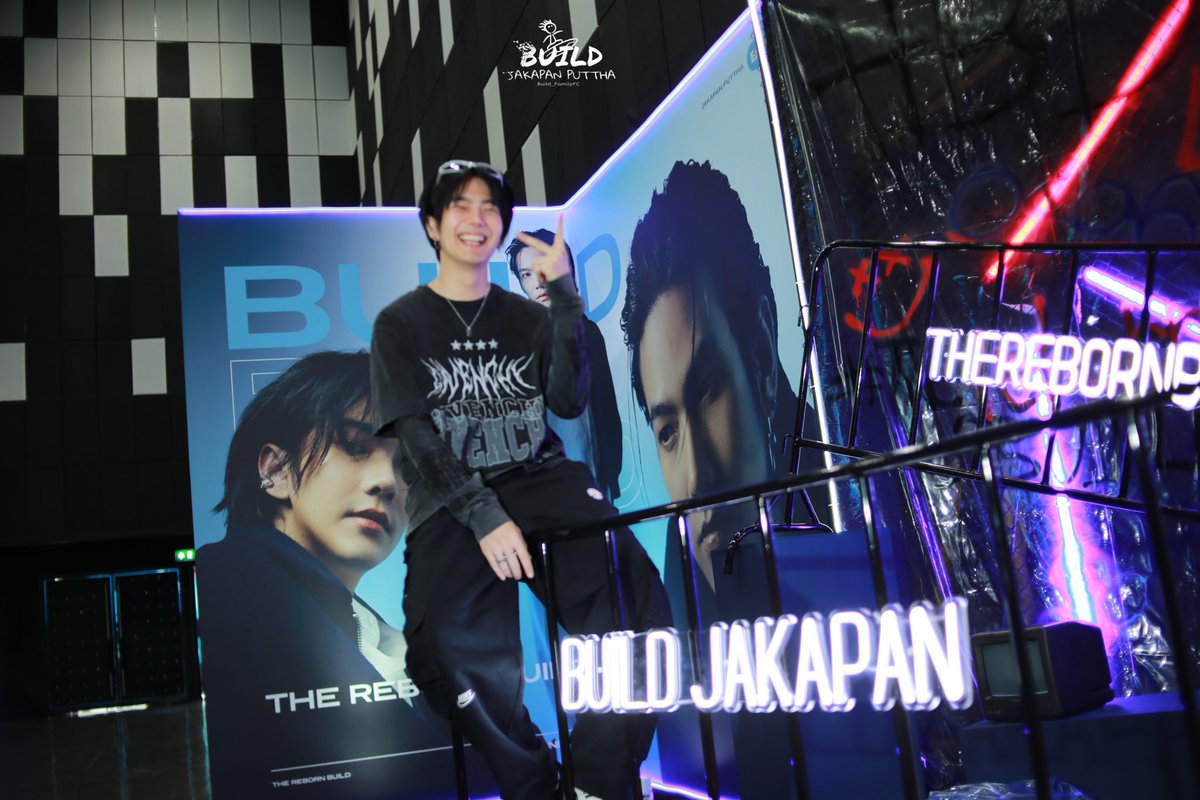 Build_FamilyFC's tweet image. ฮัลโล่ชาว #Beyourluve พรุ่งนี้เราจะได้เจอกันอีกแล้วน้าาา พรุ่งนี้มาเล่นเทรนนี้กันนะ 👇🏻 บูธเป็นยังไงบ้างชอบกันมั๊ยยย 💙

🎂#.colorfulBUILDday 

เริ่มเทรน พรุ่งนี้ 10:00 น. (สิบโมงเช้า) 
~สามารถเล่นได้เรื่อยๆเลยนะคะ~ 

#BUILDACOLORFULDAY
 #BuildJakapan @JakeB4rever