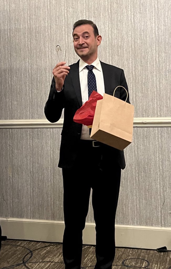 Congrats to our graduating chief <a href="/STBazargani/">Soroush T.Bazargani</a>!! We wish you all the best in your career!! #jaxurology