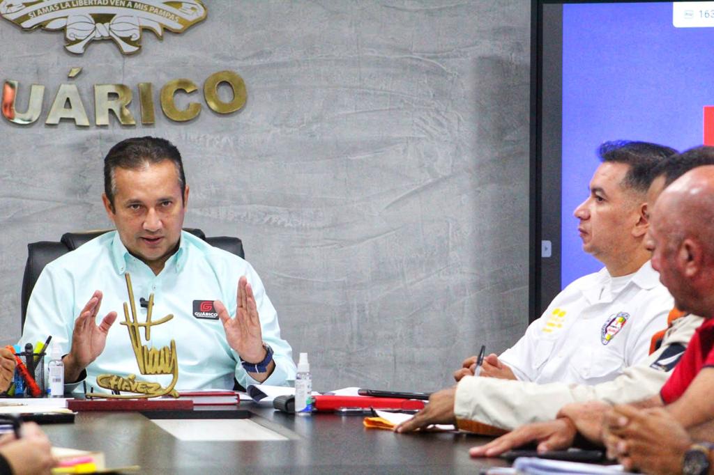 ¡Nada va a poder contra el pueblo! 

Estaremos en movilización constante, caminaremos por las calles de todos los municipios de nuestro estado para respaldar al protector del pueblo venezolano <a href="/NicolasMaduro/">Nicolás Maduro</a> 💯

¡Trabajo en equipo, victoria segura!💪🏻

#GuáricoTerritorioDeProgreso