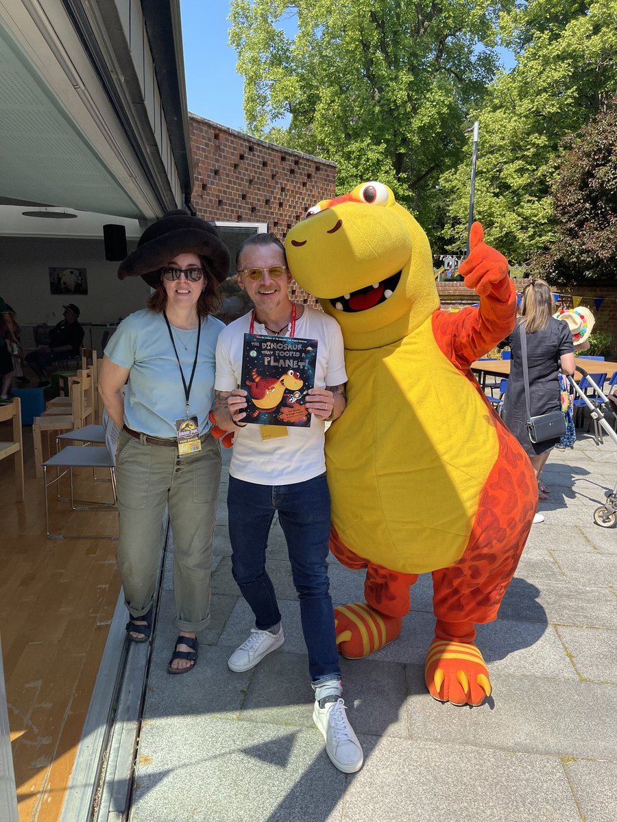 Storytelling with <a href="/simonpegg/">simonpegg</a> #thedinosaurthatpooped