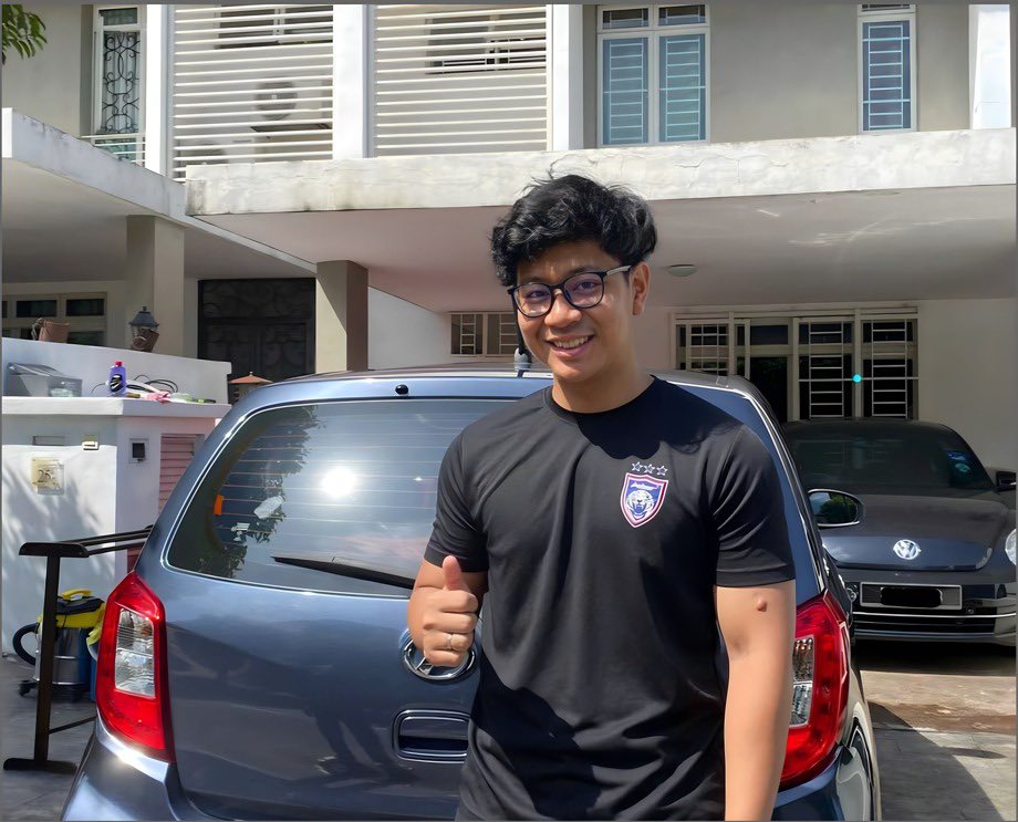 adamzaidii's tweet photo. Hi, saya ada run small business in Putrajaya vicinity which is car wash and detailing, services door-to-door. If anyone ada yang berminat boleh pm saya, would like to ask for a small favor to retweet this, thank you so much 🫡 https://t.co/PPUyLZWzny https://t.co/LIqciEQ9Tk