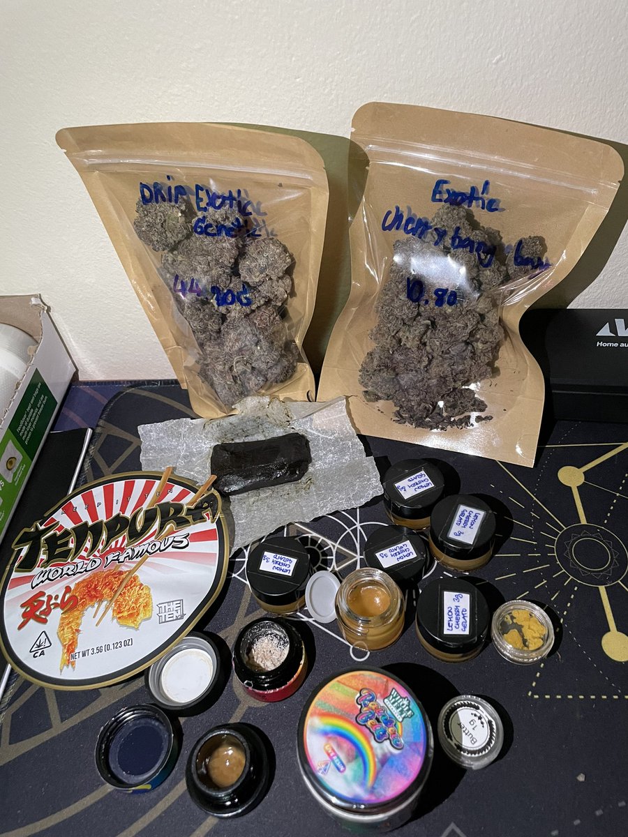 Theterphunt's tweet photo. 📌•Genetics : Exotic genetics 🧬 
pattaya if interested DM 📲for more info 🌏🇪🇺
Quality💯
[ Thc Extractions ] 
[hashish 🇪🇸 400] [Resin 🇪🇸]
[ 🥞Crumble 600฿ 🇺🇸] 
[ 🧈butter wax 650฿ 🇺🇸]
#pattayaweed #Delivery #quality #420pattaya #hash #wax #Liveresin #cannabispattya #420ไทย https://t.co/1EVcsk5sHf