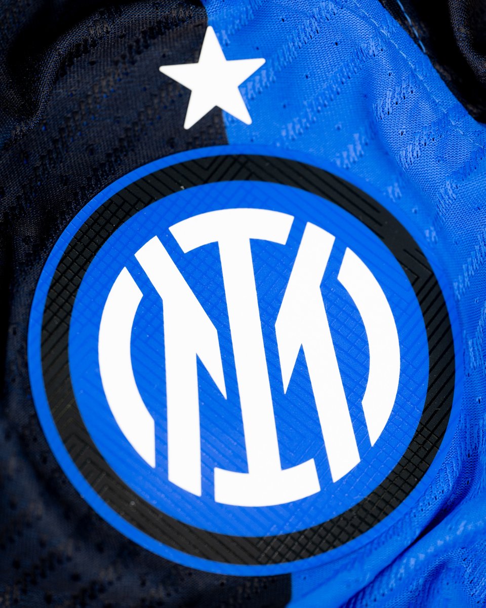 🧐 Which head-to-head battles are you looking forward to seeing tonight?

#UCLfinal || #MatchdayLive