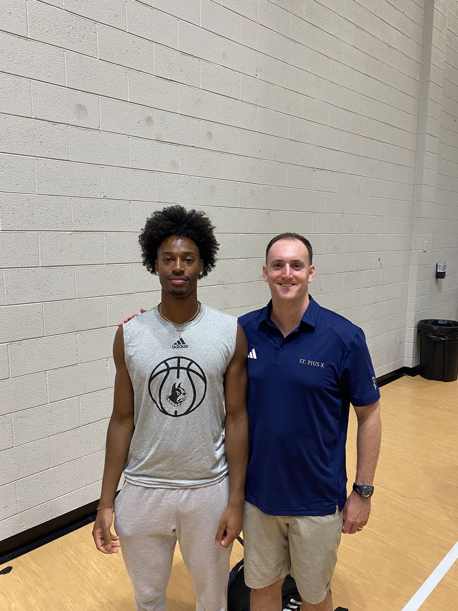 Aaron Parr (@coachaparr) on Twitter photo So good to see my man Chase! Going to have a big year at Wofford. His first time at Wofford he hit TEN 3s to lead St. Pius to a W over Gate City! So he likes the rims in Spartanburg. <a href="/chase3cormier/">Chase Cormier</a> So good to see my man Chase! Going to have a big year at Wofford. His first time at Wofford he hit TEN 3s to lead St. Pius to a W over Gate City! So he likes the rims in Spartanburg. <a href="/chase3cormier/">Chase Cormier</a>