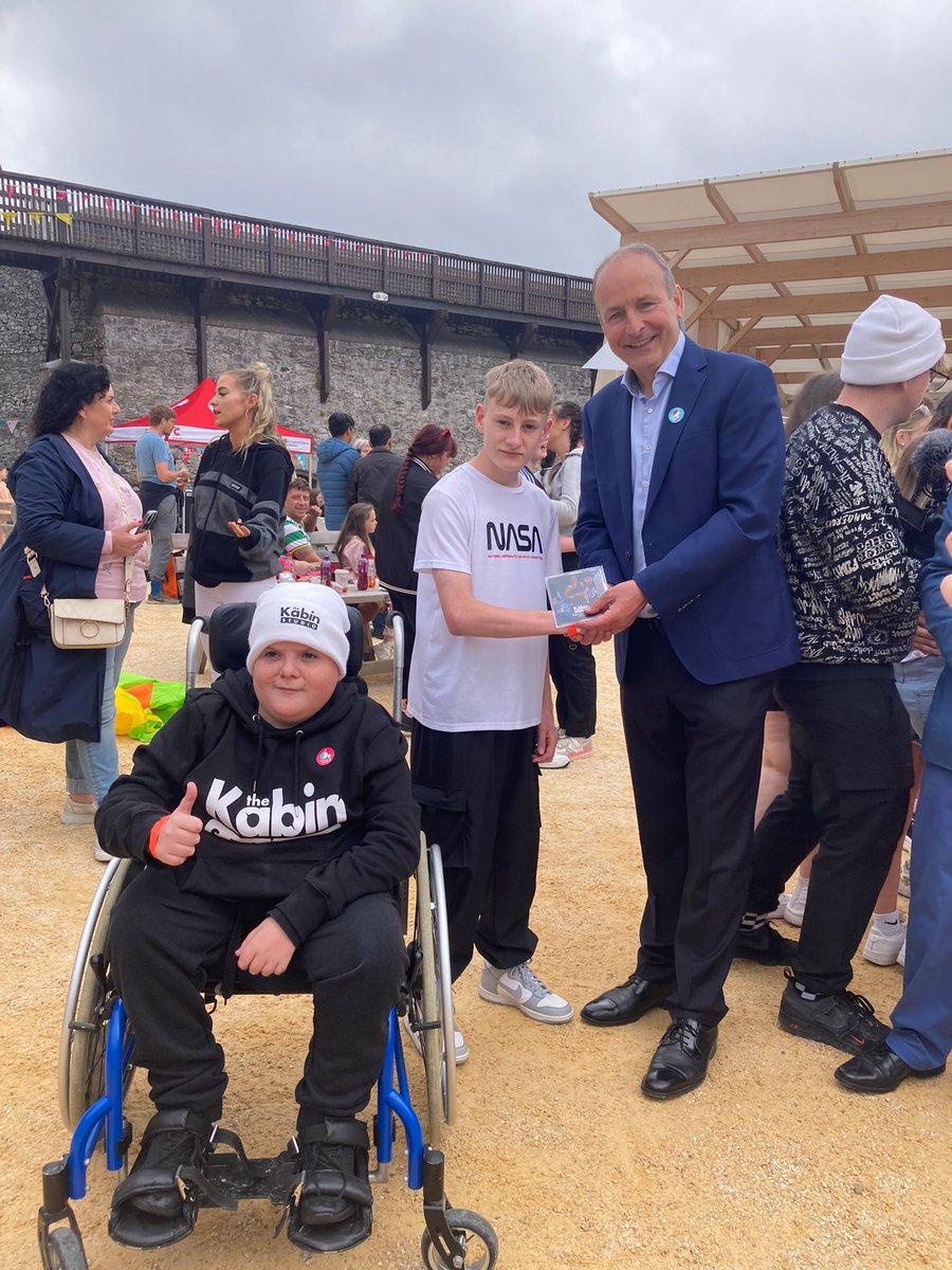 All the gang @Rhyme_Island Rock the Block at Elizabeth Fort, including Cruinniú 2023 Ambassador Jamie 'The King' Forde w/ Tanaiste @MichealMartinTD 💯🎤🎶 @LPYSForoige @CDYS_TheHut @corkacademy @MusicMashUpCork @thekabinstudio @GMCBeats @RTEjr @SwanIGuess #CruinniunanOg