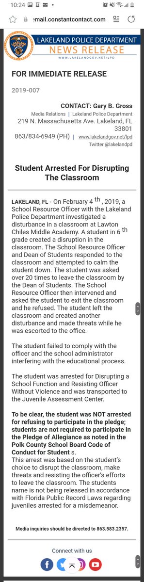 boombaby1918's tweet photo. "The student was NOT Arrested for not saying the pledge! He qas arrested for threatening violence and disrupting class!" Bitch send him to the office then he's 11!!! A MIDDLE SCHOOLER!! you arrest a CHILD for being an angry PRETEEN!!! https://t.co/2AnBgKmPzR