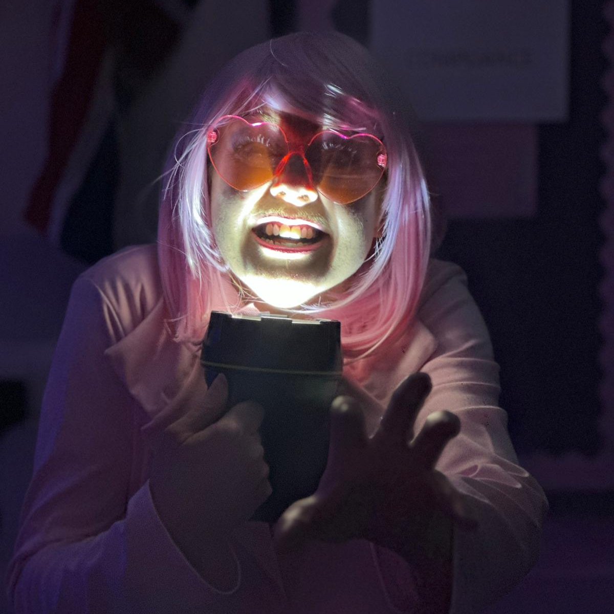 Wakethe_beast's tweet photo. It's exactly one week until we open in #BarrowinFurness! Do YOU have what it takes to #EscapefromFortLagoon? There's really only one way to find out. Grab your family, grab your friends and book your £12 tickets now! 👇👇 https://t.co/LYMlDqeqfR @curly_chels @BarrowFull @BBCNWT https://t.co/EVInzrrHj7