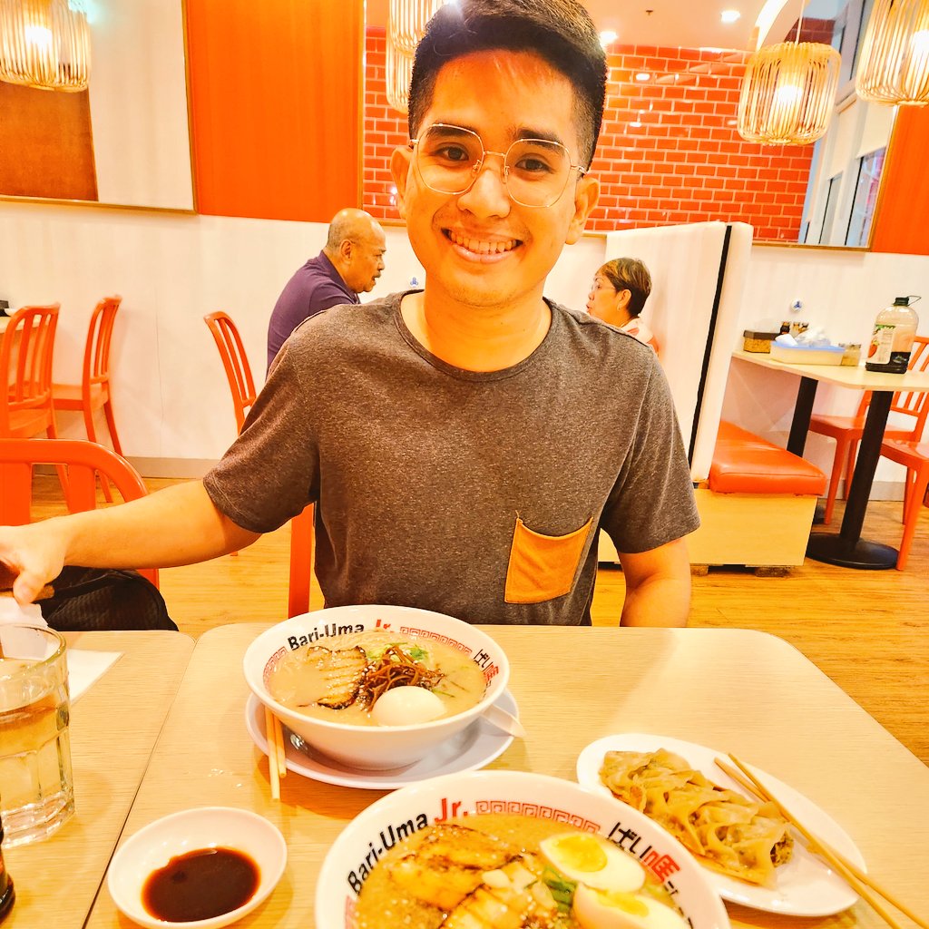 jelaii's tweet photo. 💜🍺💆‍♀️🍜 https://t.co/OsPZir49eV