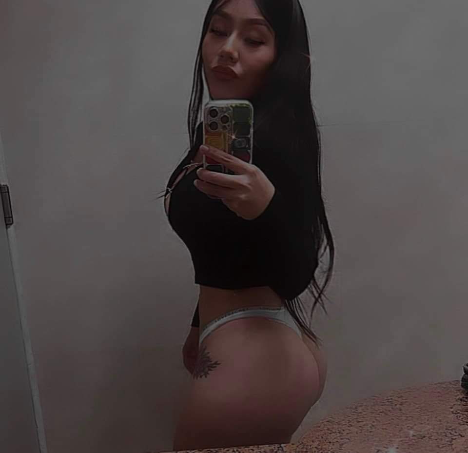 Próximamente venta de mis tangas si está publicación llega a 10 mil RT. 🍑🤤🔥