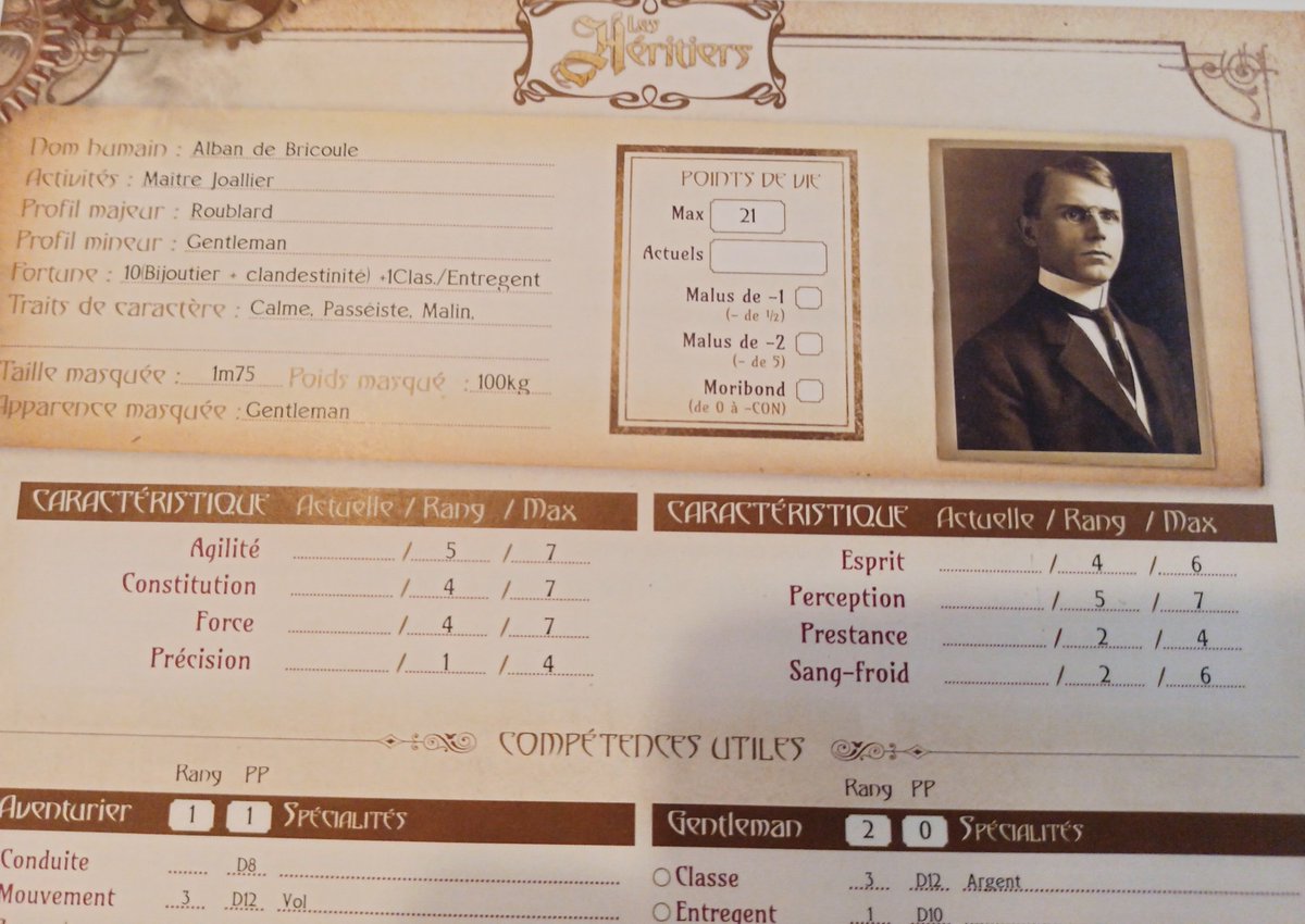 Ce soir, Alban de Bricoule est de retour pour les Héritiers chez <a href="/Lionosaure/">Liono</a> !

<a href="/sombresprojets/">Département des Sombres Projets</a> #LesHeritiersJDR
<a href="/AsaliathTv/">Asaliath</a>