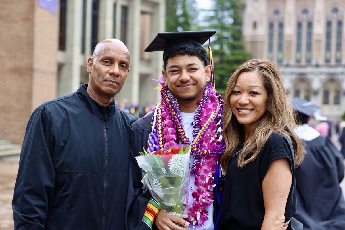 University of Washington tweet media