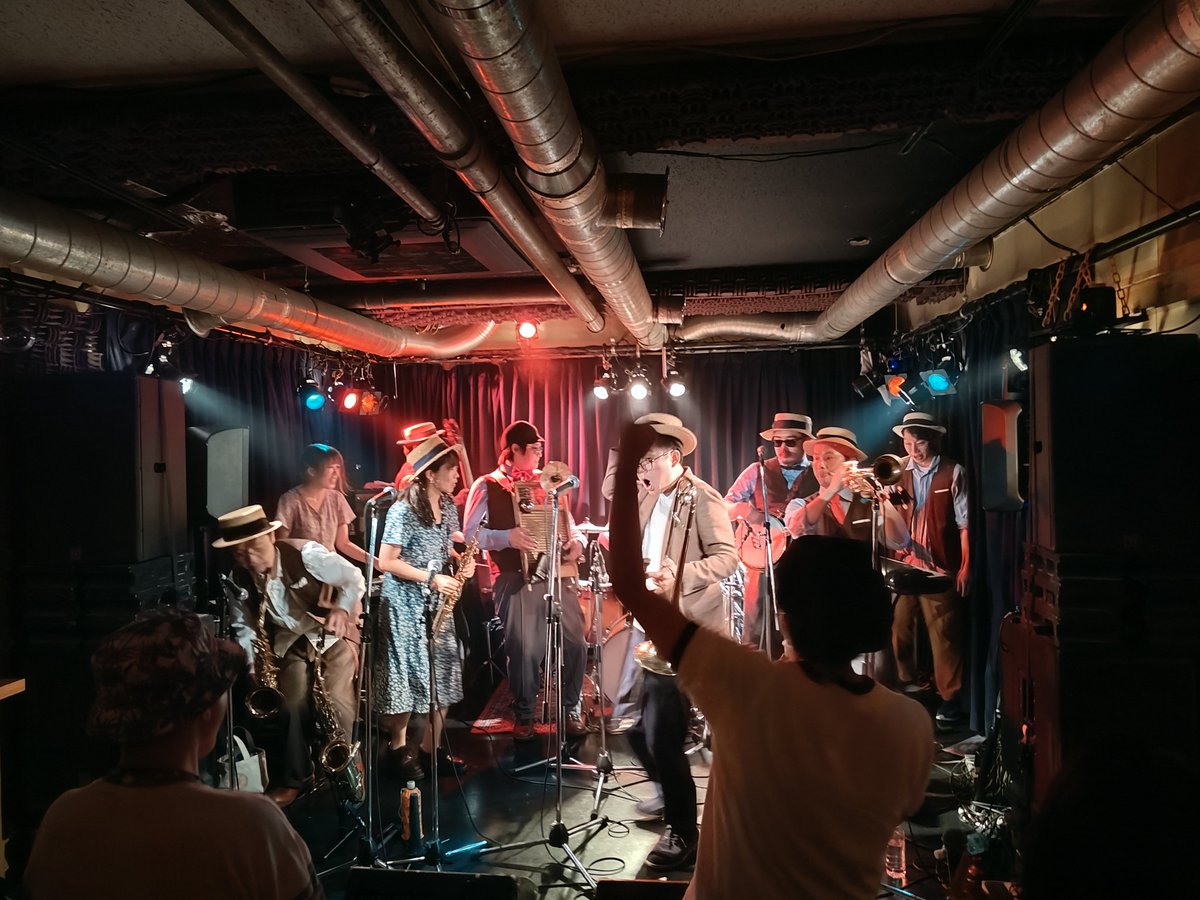 kikuchiwithbeer's tweet photo. super bearsっていう本物をみてきたのよ https://t.co/W1Az7VdILL