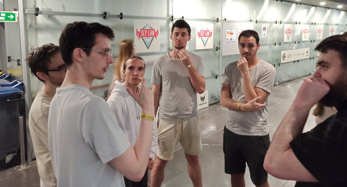 TeamEndavant's tweet photo. 🧙♂️ | #SolaryLAN
Victoire ! On finit cette LAN en 3-3, GG au FC Puceau 👊🏻
L'aventure pour nous continue demain, hâte de vous retrouver à ce moment là ! https://t.co/pO2SzR3k9g