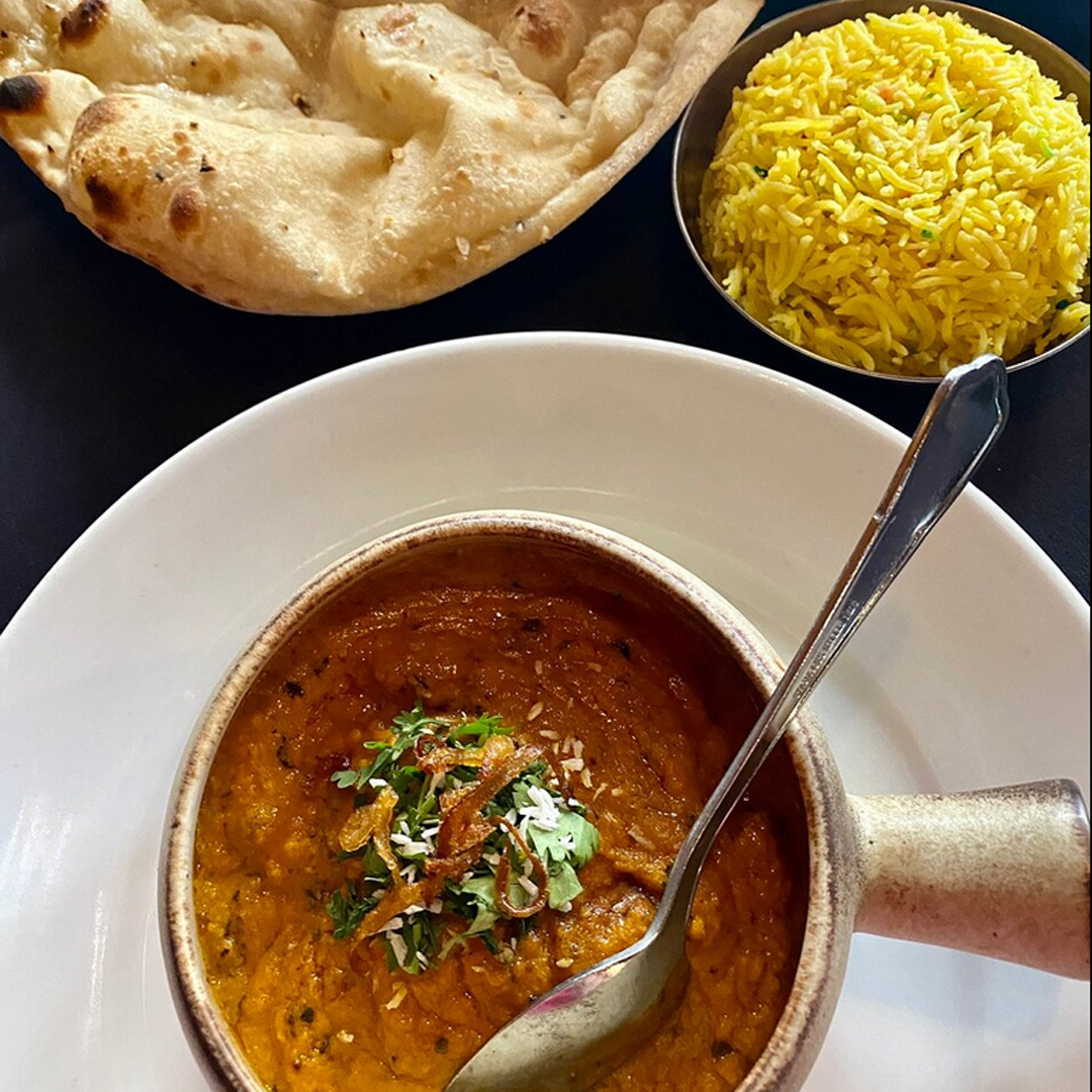 So calling your name 🤤 #TheCurryHouse 

🤳 Tap to order
🚕 Delivery in 30-60 mins
🤑 No minimum spends

#Curry #Currynight #shrewsburyfood #takeaway #takeout #fooddelivered #fooddeliveryservice #Shrewsbury #delicious #eatlocal #localfood #nothingbeatsshrewsburyeats