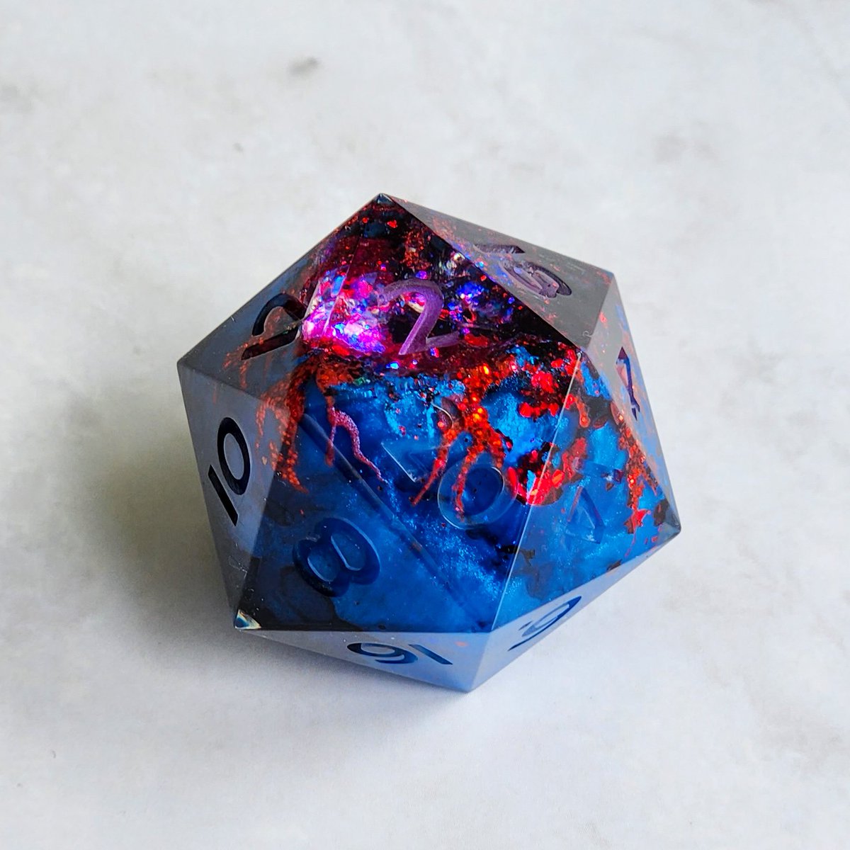 ArcaneHallows's tweet photo. My very first geode custom commission finished and home! Awesome idea from an awesome client 💙
#handmadedice https://t.co/6v2juKd2EE