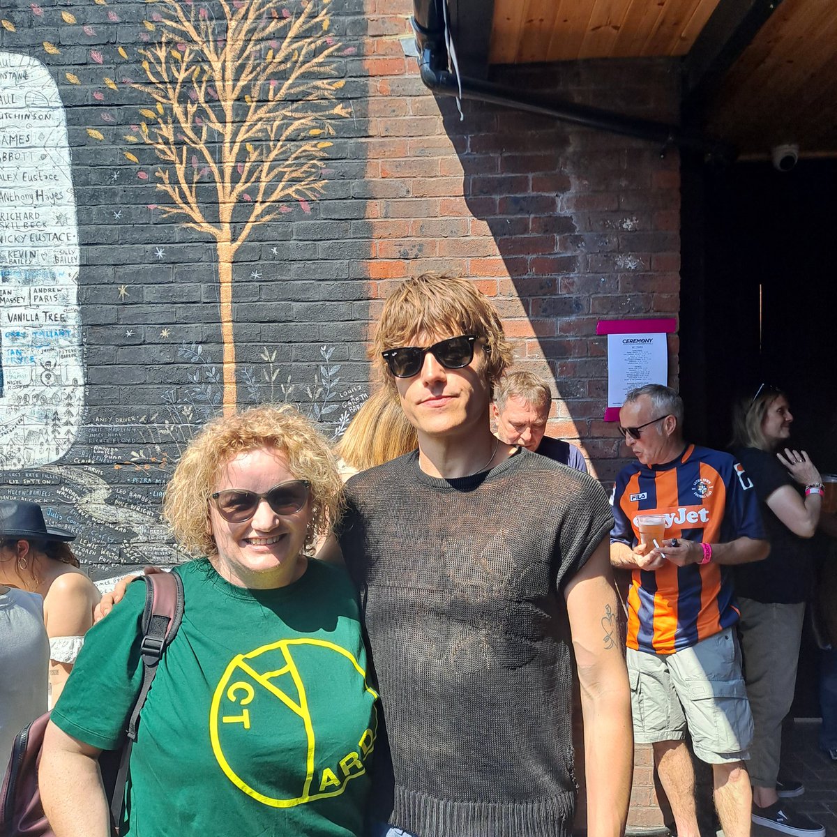 rosemchugh_rose's tweet image. Perfect day for it @BedfordEsquires! ☀️ #Deadletter bringing the #Heat! Made my flippin' day! ❤️