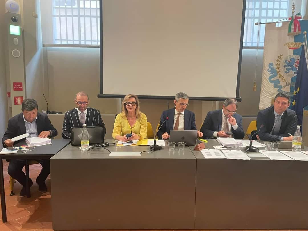 ordineavvlodi's tweet photo. #ULOF Ordine Avvocati Brescia ci ha ospitato nella prestigiosa sede della Pinacoteca Tosio Martinengo: riforme fiscali per l’Avvocatura; salvaguardia diritto di difesa e mozioni congressuali. Il tutto tra i colori delle tele di una collezione strepitosa. @Sinaloa_Cowboys 👏🏻 https://t.co/lEud3aK5lT