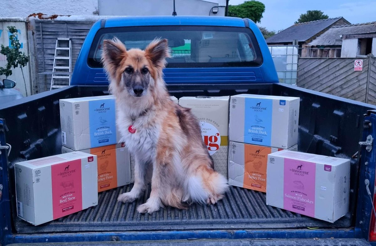 Massive thank you to Southpaw Dog Store Falmouth for the lovely donation of dog food .

facebook.com/southpawdogsto…?