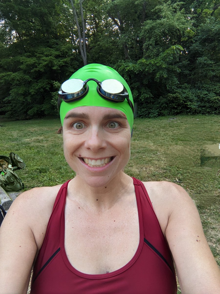 rmtstoudt's tweet photo. My husband and I completed another sprint triathlon this morning! That's 500 meter swim, 10 mile bike, and 3 mile run! My 2nd and his 20th! https://t.co/lkCt29iHhO