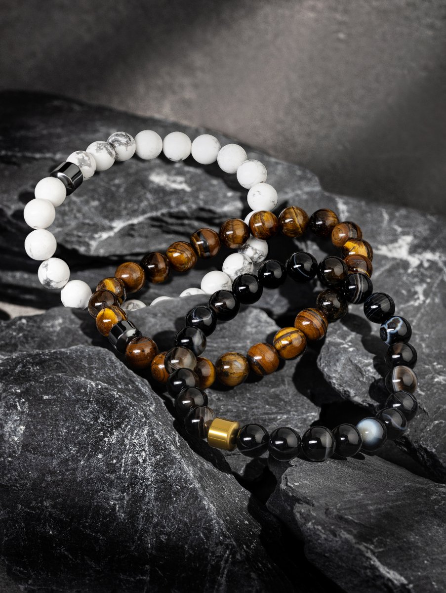 blacktiewatchco's tweet photo. Make your weekend fit pop with versatile stone bracelets and stack them with watches.
https://t.co/MvzCrf8gSH
#saturdaystyleinspiration #saturdaymood #Slayturday https://t.co/AfTNu5Eu3W