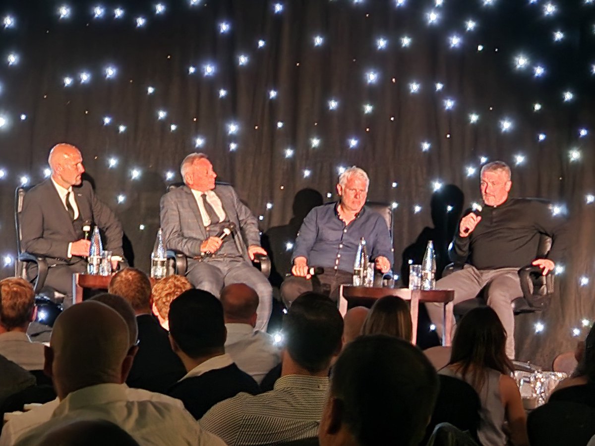 MandyHammond1's tweet photo. @HeelToeCharityπ£ An Evening With The Entertainers β½οΈ
Fab event hosted by @stevewraith sponsored by @irwinmitchell @sv1
@7RobLee #roblee #leeclark #johnberesford
#TeamHT #HTTheEntertainers #NUFC #NUFCFans
@NUFC_NEWS_UK @NUFC https://t.co/ISXHewDOYJ
