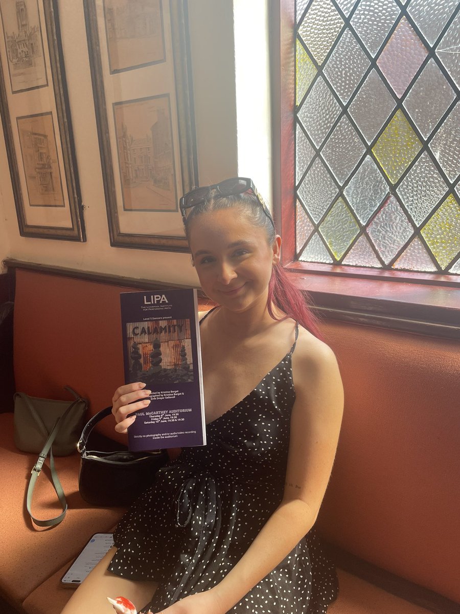 NDMitchell (@cino71) on Twitter photo Short stop <a href="/YeCrackePub/">Ye Cracke Liverpool</a> with <a href="/beth_baccino/">Beth Baccino</a> in between LIPA performances. Which were amazing, got her aunty very emotional 😂😂 Short stop <a href="/YeCrackePub/">Ye Cracke Liverpool</a> with <a href="/beth_baccino/">Beth Baccino</a> in between LIPA performances. Which were amazing, got her aunty very emotional 😂😂