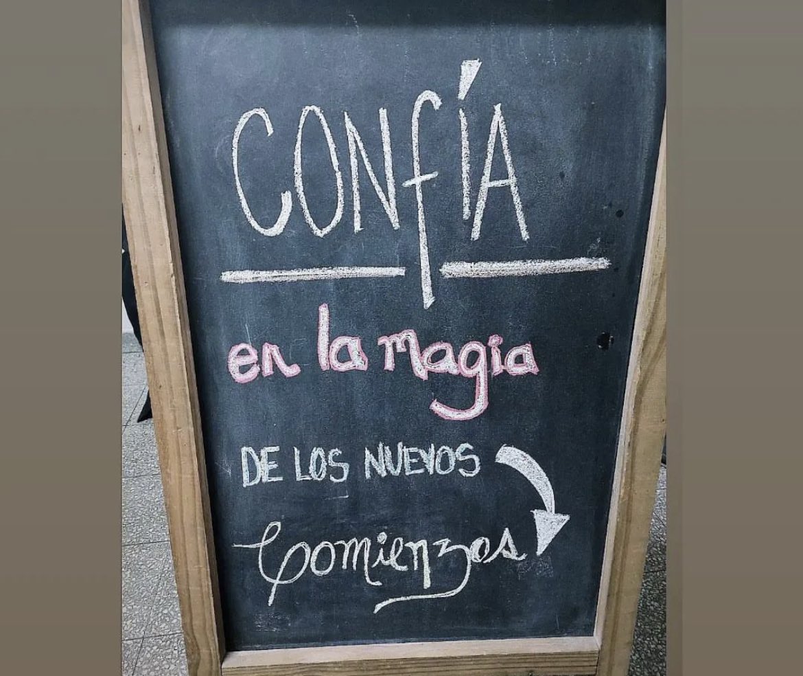 MullerNoria's tweet photo. Con frases cómo esta me apalancaba para empezar algo nuevo cada cierto tiempo. 🥴 #meperdono https://t.co/BqxEdgqbT0