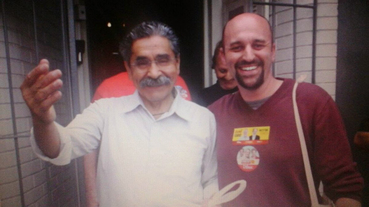 AndersonEtter's tweet image. 🤝🎉 Hoje é dia de celebrar a vida do companheiro e mestre Olívio Dutra, nosso querido Galo Missioneiro. Felicidades e muita saúde. Seguimos na luta!

#olivio #pt #aniversario #oliviodutra #mestreolivio #lutas #rs