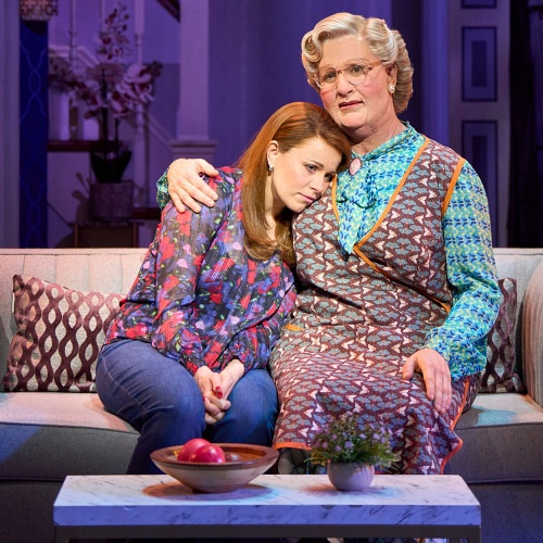 TheatreNewsWeb's tweet photo. https://t.co/H53qyEcYmi Mrs Doubtfire production photography released from Shaftesbury Theatre - #doubtfireuk @doubtfireuk #mrsdoubtfire #tickets #tour #buytickets #gigtickets #tourtickets #tourtickets #instatickets https://t.co/vppXccrA7A https://t.co/sh9UQq6qfP