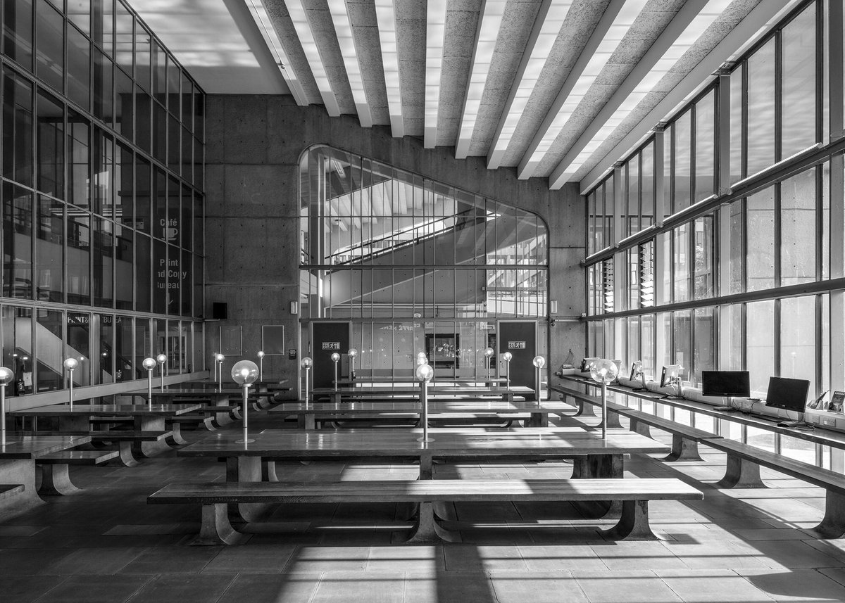 new_brutalism's tweet image. Roger Stevens Building, University of Leeds; designed by Chamberlin Powell and Bon, built 1970
-
Photo: Simon Phipps
#brutalnorth