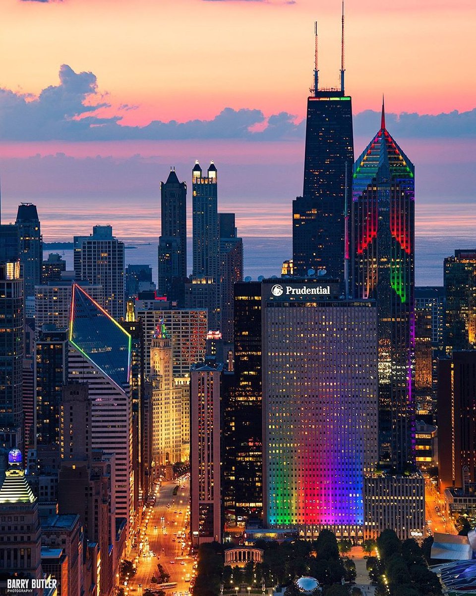 Choose Chicago (@choosechicago) on Twitter photo In Chicago, we take pride in our LGBTQ+ Pride all year! 🏳️🌈❤️
🔗 Check out 25+ ways to celebrate Pride in Chicago this month: bit.ly/3NPLeYV
📸: <a href="/barrybutler9/">Barry Butler Photography</a>
#ChicaGOandKNOW In Chicago, we take pride in our LGBTQ+ Pride all year! 🏳️🌈❤️
🔗 Check out 25+ ways to celebrate Pride in Chicago this month: bit.ly/3NPLeYV
📸: <a href="/barrybutler9/">Barry Butler Photography</a>
#ChicaGOandKNOW
