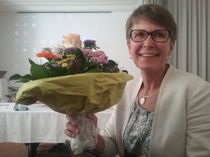 BlauesKreuzBern's tweet photo. Heute vor 6 Jahren wurde das Blaue Kreuz BE-SO-FR (neu) gegründet - und ist immer noch voll im Schuss.
Nicht zuletzt dank dem wertvollen Engagement von Präsidentin @GroggInfo und GF @MattthiasZeller.
Merci vielmal für euer umsichtiges Leiten und weiterhin alles Gute. 👏💐🙏 https://t.co/YT6ElFKgPI