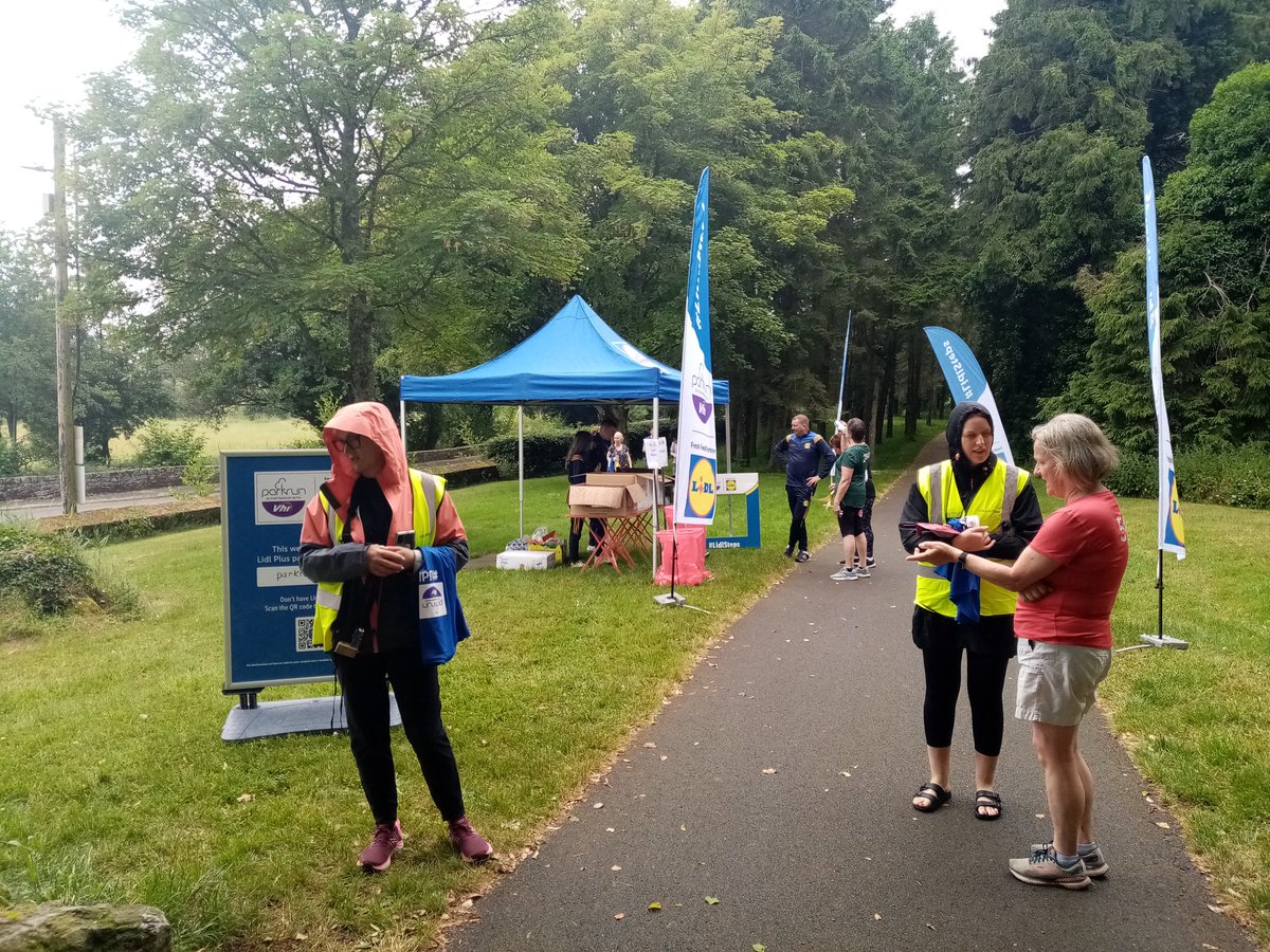 TemplemorePkRun's tweet photo. We had a great time when the  #lidlsteps team visited us today #loveparkrun @parkrunIE https://t.co/jVHFwhrhHy
