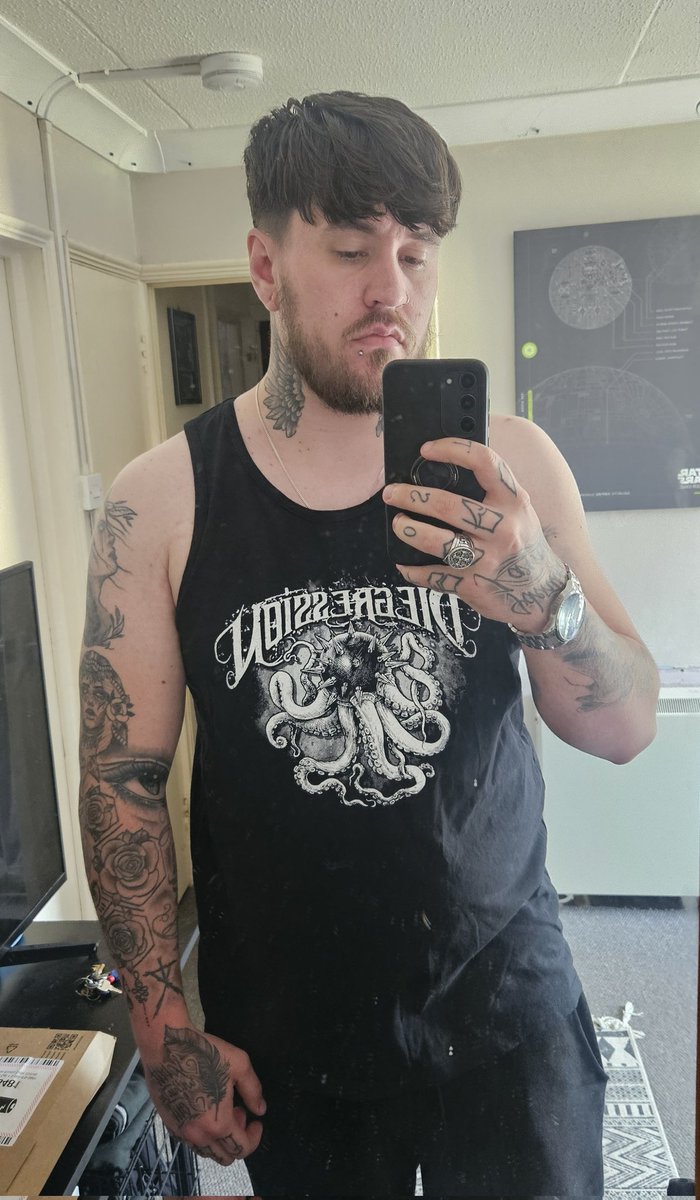 .<a href="/diegression/">DiegressionOfficial</a> vibes on sunny days!🤟🏻

#DiegressionOfficial