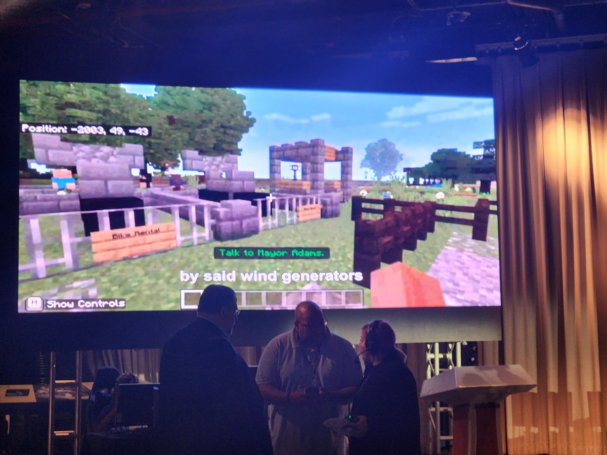 NYCcollaborator's tweet image. Amazing day @IntrepidMuseum with the Mayors Cup #minecraftchallenge &amp;amp; presentations from future #STEM educators and entrepreneurs who are finishing their #intrepidmuseum internships! #minecraft  #STEMeducation #stemcommunication