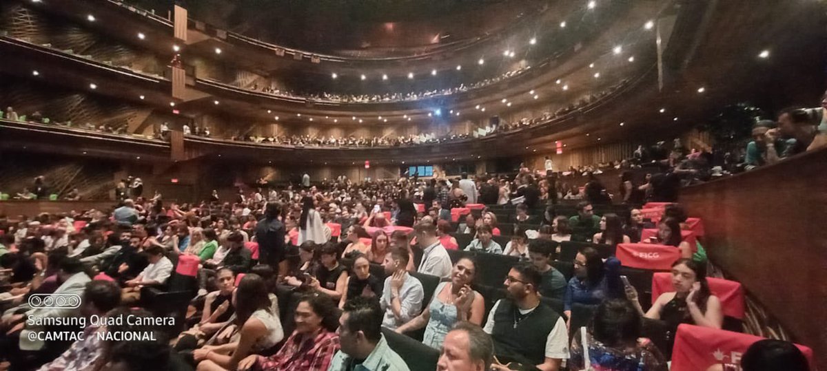 CTiresias's tweet photo. Gracias al jurado del @FICGoficial Festival Internacional de Cine en Guadalajara por reconocer su valentía y otorgarle los premios a Mejor Película o Documental Mexicano, Mejor Dirección y Mención Especial. 

Este logro es un tributo a su dedicación y pasión. https://t.co/rWHr1uRiWC