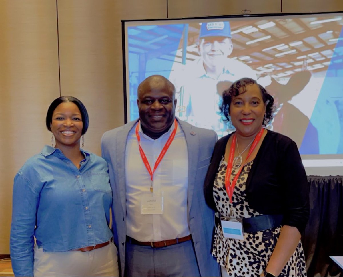 dean_chisd's tweet photo. Honored to speak at the #806learningsummit this weekend. Sharing the wonderful things happening in @ChapelHill_ISD. What we do matters and being recognized around the state. #shapingthefuture #chapelhillisd https://t.co/64ZDjO5NC2