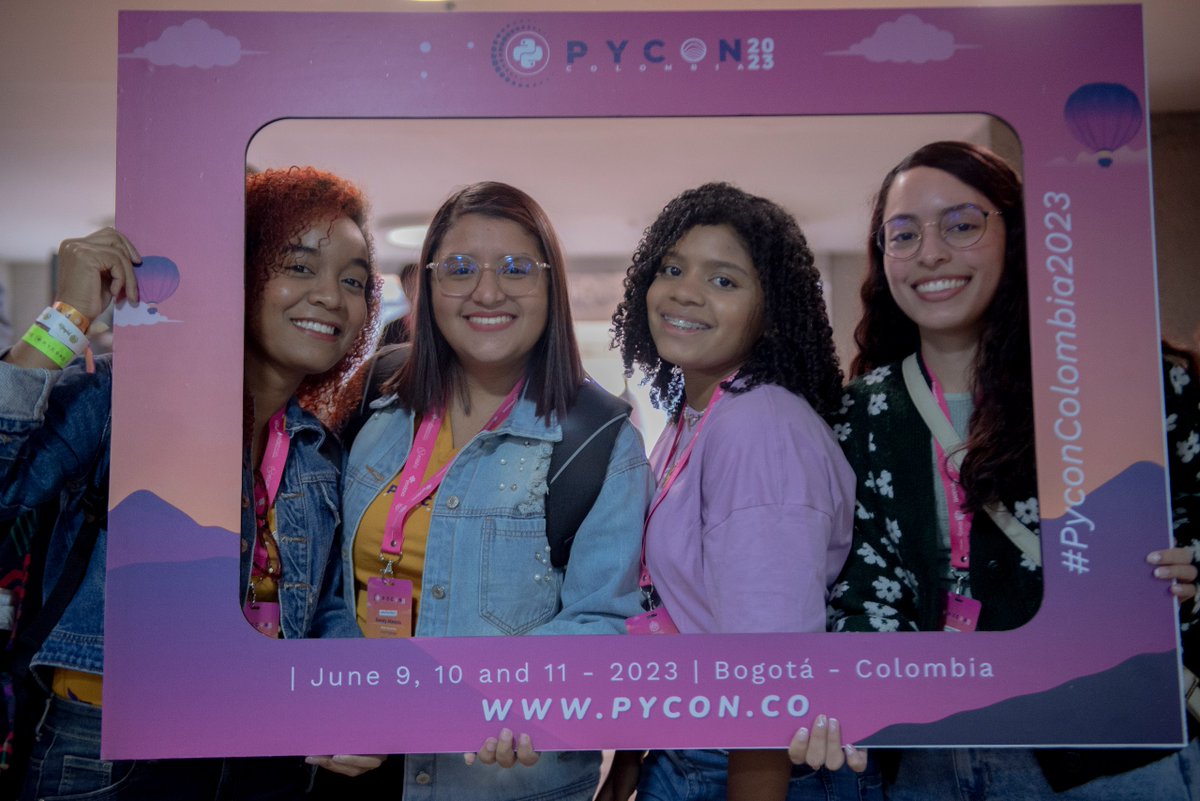 pyconcolombia tweet picture